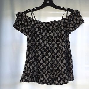 Old Navy top with black back color and white leaves